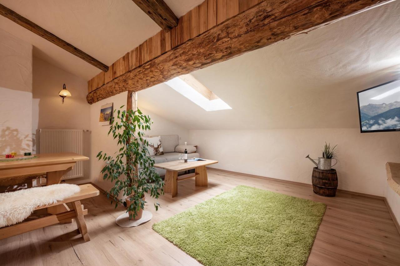 Stockhof Apartment *